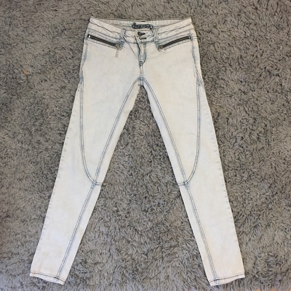 Lightwash Carmar Cropped Skinny Jeans!!